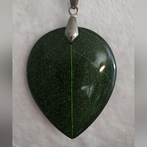 Green Leaf Necklace & Earring Set